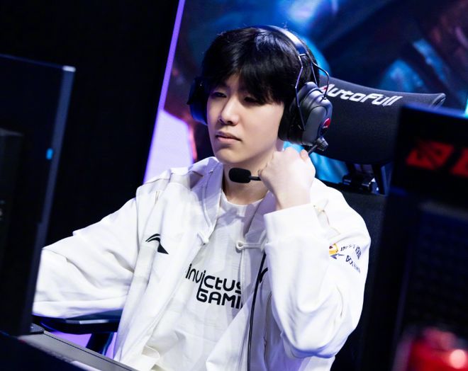 球联赛的持 球联赛的持