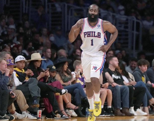 面对这样两 面对这样两